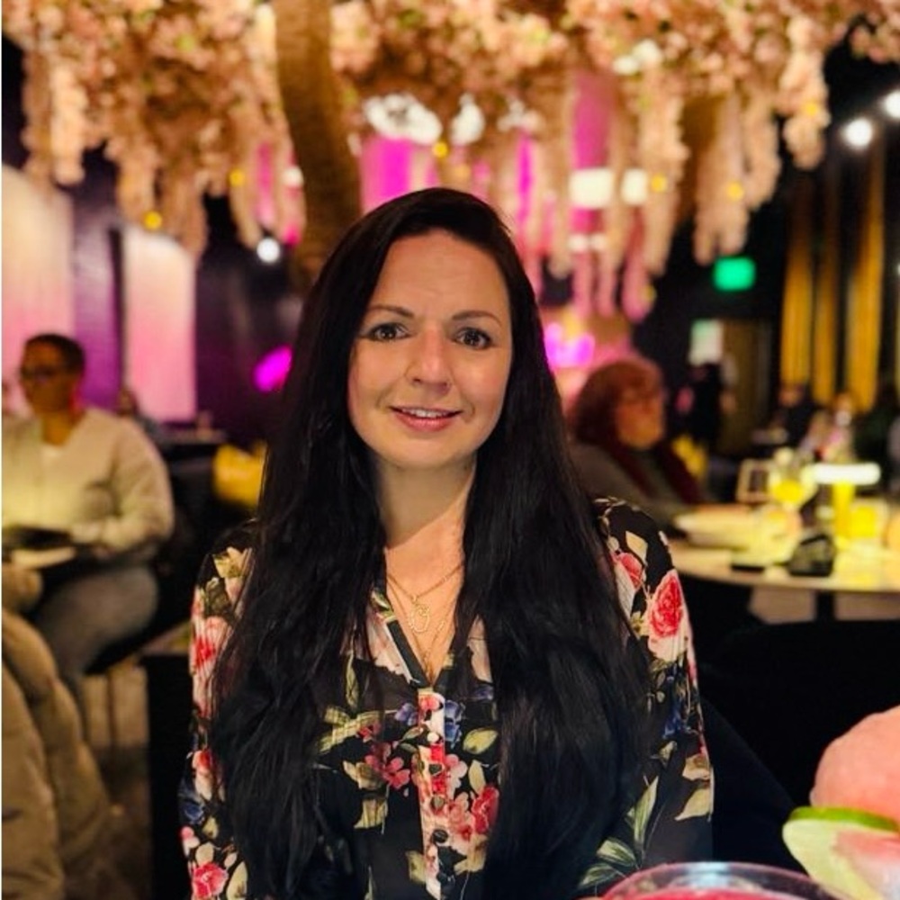 Meet your Posher, Oxana